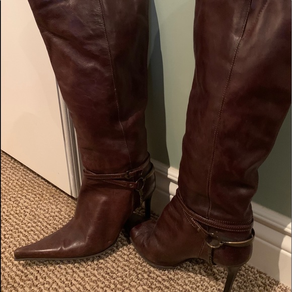 Shoes - Knee high boot